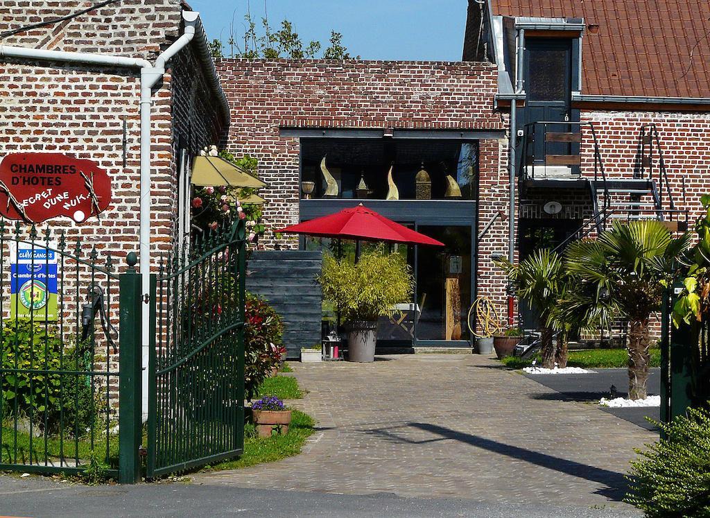 Chambres D Hotes ,Hotel ,Secret D'Une Nuit A Vicq Pres De Onnaing,Avec Piscine Exterior photo